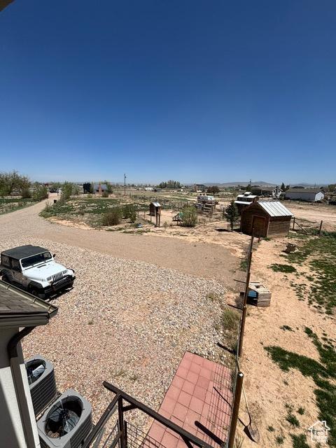 2577 W 5300 N Unit 11, Cedar City, UT 84721 - view of yard with an outdoor structure