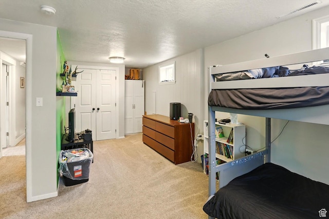 569 N 700 E, Mapleton, UT 84664 - bedroom featuring light carpet, a closet, and visible vents