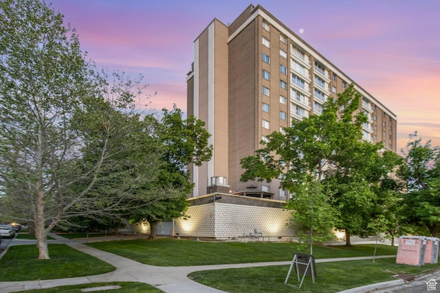 777 E S Temple S Unit 11B, Salt Lake City, UT 84102 - view of property at dusk