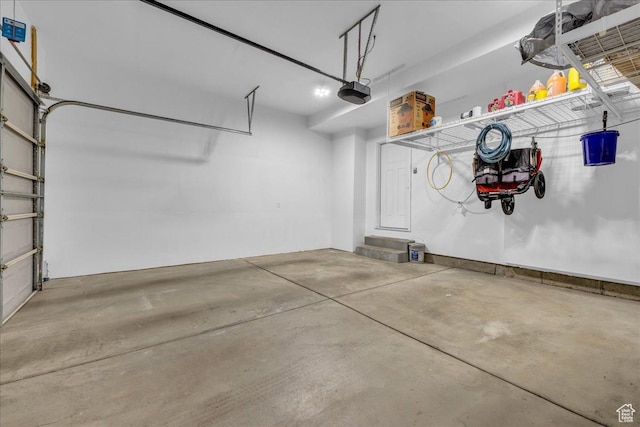 8072 N Rock Creek Cove Ln, Eagle Mountain, UT 84005 - garage with a garage door opener