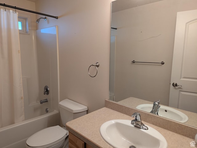 565 E Platt Ln Unit 1, Mona, UT 84645 - full bath featuring toilet, vanity, and shower / bathtub combination with curtain