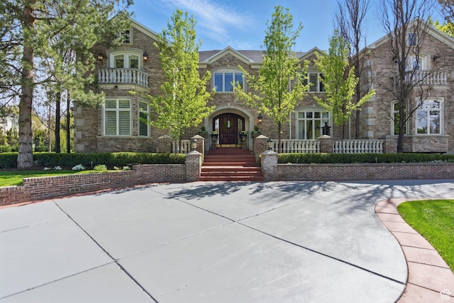 2428 E Field Rose Dr, Holladay, UT 84121 - view of front of house with a balcony