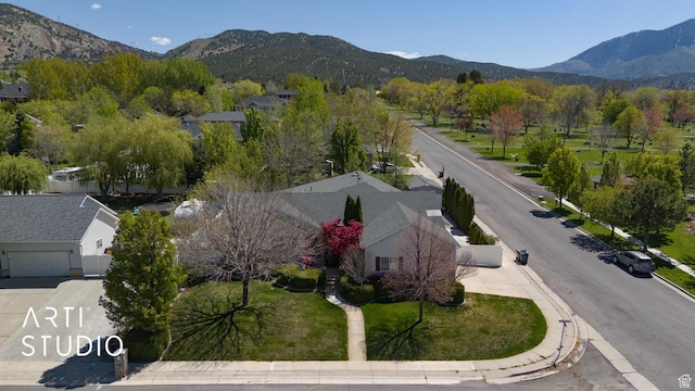 bird's eye view with a mountain view