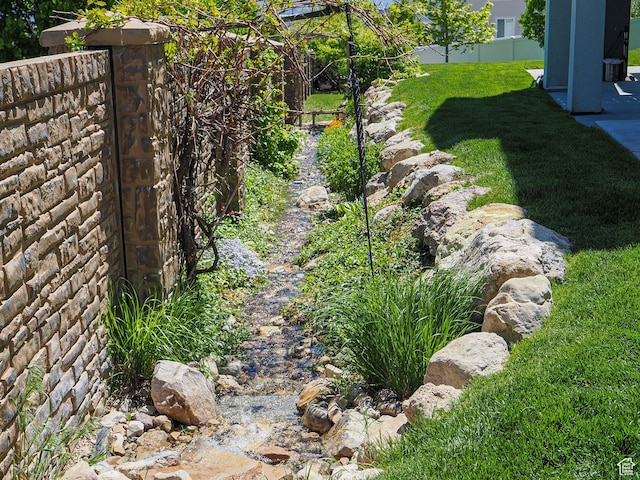 7503 S Bridge Maple Ln, West Jordan, UT 84081 - view of yard