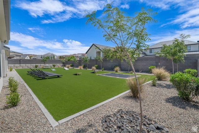 762 E Arina Way, Washington, UT 84780 - view of yard featuring a residential view