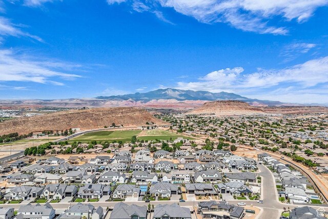 762 E Arina Way, Washington, UT 84780 - aerial perspective of suburban area featuring a mountain backdrop