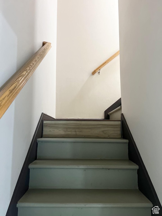 354 E 950 S, Payson, UT 84651 - view of staircase