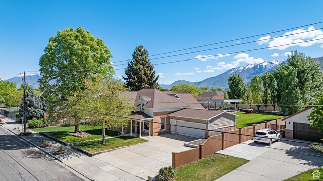 105 S 500 E, Salem, UT 84653 - view of front of home featuring driveway and a mountain view