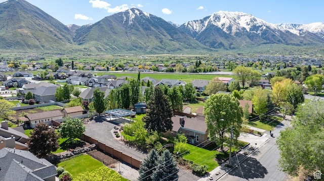 105 S 500 E, Salem, UT 84653 - aerial view of residential area with mountains