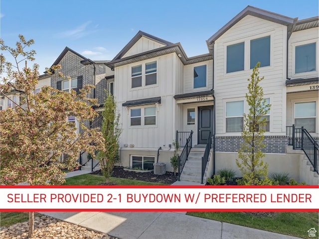13954 S Champlin Peak Dr, Herriman, UT 84096 - townhome / multi-family property featuring board and batten siding