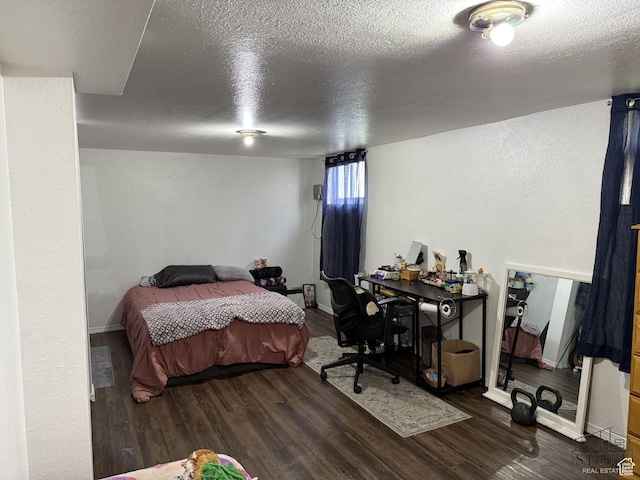 380 N 100 W, Spanish Fork, UT 84660 - bedroom featuring a textured ceiling, wood finished floors, baseboards, and a textured wall