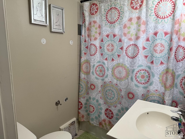 380 N 100 W, Spanish Fork, UT 84660 - full bathroom with a sink, toilet, and shower / tub combo with curtain