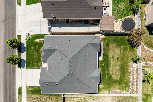 aerial view of property and surrounding area
