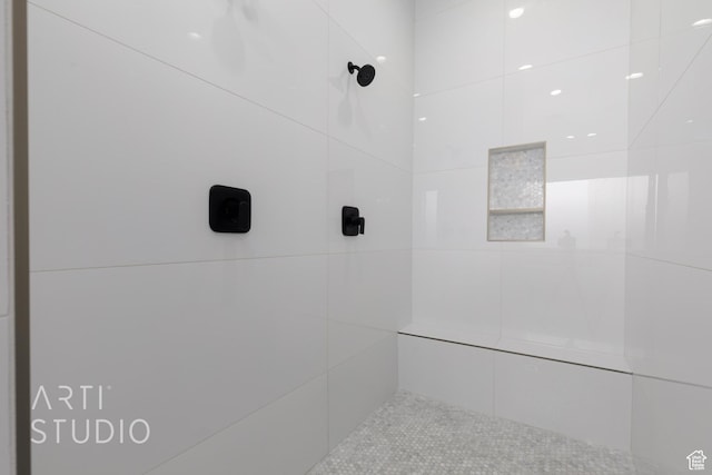 2832 E Stonedale Dr, St George, UT 84790 - bathroom featuring tiled shower