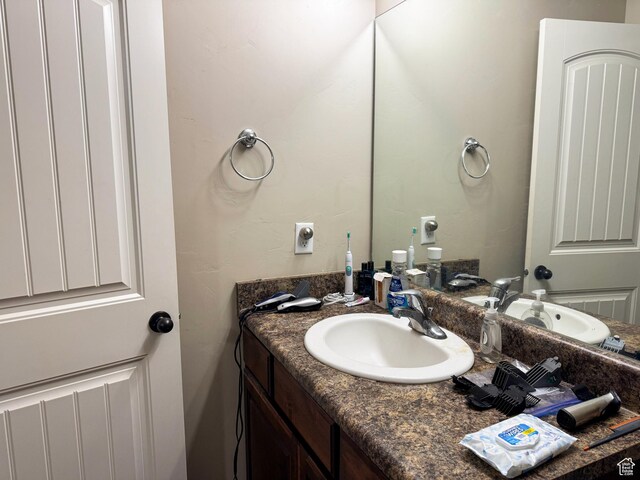 1661 S 1960 E, Spanish Fork, UT 84660 - bathroom with vanity