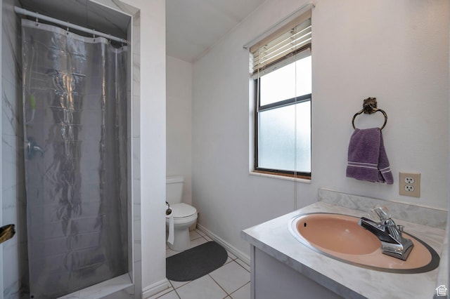 825 W Arapahoe Ave S, Salt Lake City, UT 84104 - full bathroom with toilet, tile patterned flooring, a shower with shower curtain, vanity, and baseboards