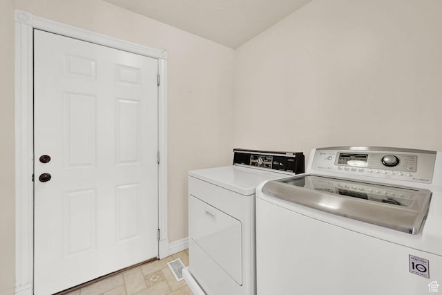 3267 S 1350 W, Perry, UT 84302 - laundry area featuring independent washer and dryer and baseboards