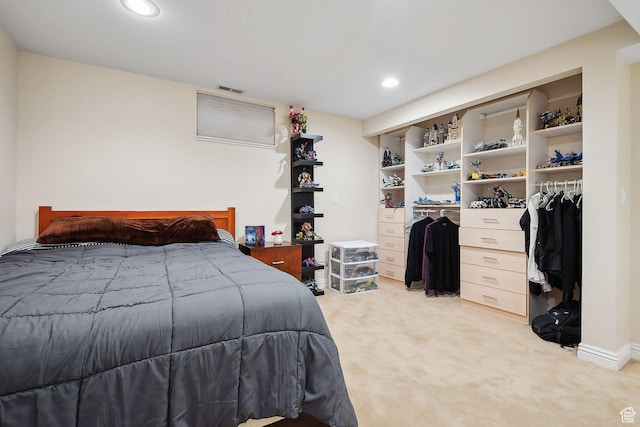 2625 E Kentucky Ave, Holladay, UT 84117 - bedroom featuring light carpet, a closet, recessed lighting, and baseboards