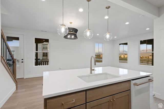 11419 S Watercourse Rd Unit 188, South Jordan, UT 84009 - kitchen featuring a sink, recessed lighting, baseboards, dishwasher, and light wood-style floors