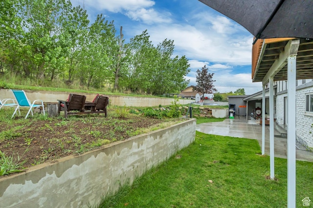 1343 S 200 E, Farmington, UT 84025 - view of green lawn featuring a patio area