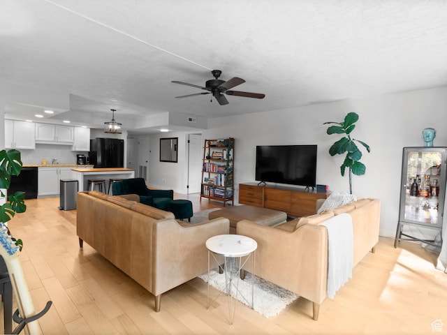 141 E Second Ave N Unit 502, Salt Lake City, UT 84103 - living area featuring light wood-type flooring, a ceiling fan, and recessed lighting