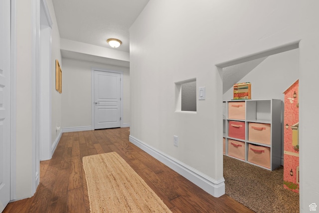 512 Glendon Way, Pleasant Grove, UT 84062 - hallway with wood finished floors and baseboards