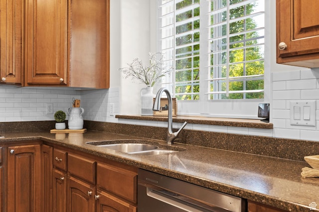 512 Glendon Way, Pleasant Grove, UT 84062 - kitchen featuring dishwasher, a sink, plenty of natural light, and backsplash
