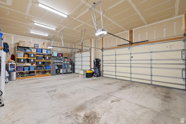 512 Glendon Way, Pleasant Grove, UT 84062 - garage featuring a garage door opener