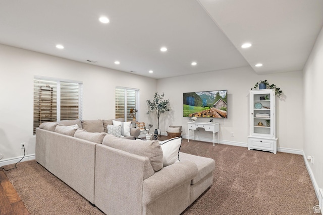 512 Glendon Way, Pleasant Grove, UT 84062 - living room featuring recessed lighting and baseboards