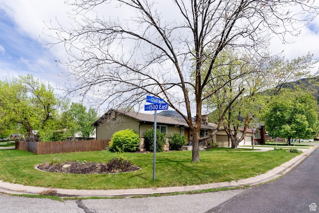 view of front of property