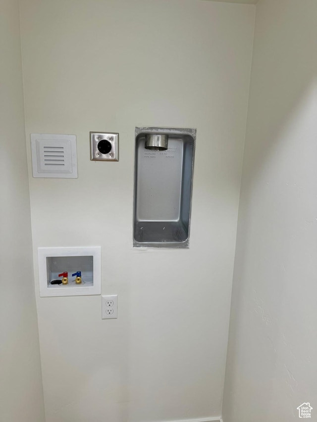 167 E Craner Peak Dr, Eagle Mountain, UT 84005 - laundry area with electric dryer hookup and hookup for a washing machine