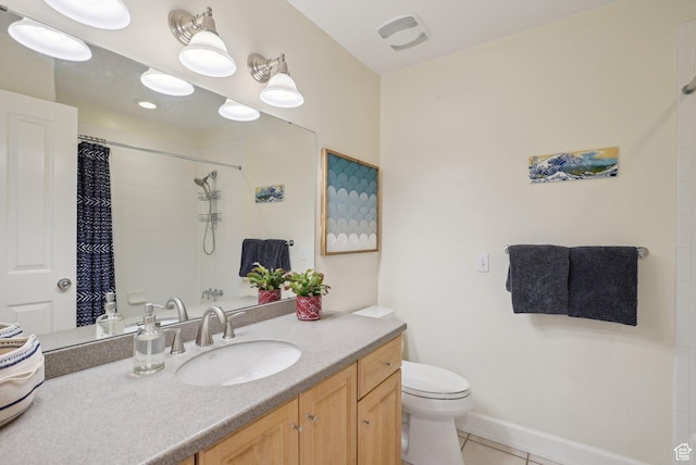 full bathroom featuring tile patterned flooring, a shower with shower curtain, toilet, and vanity