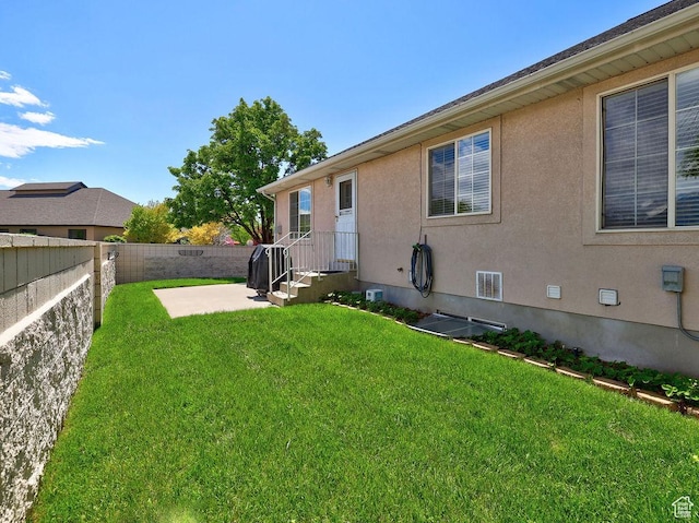 view of yard with a patio