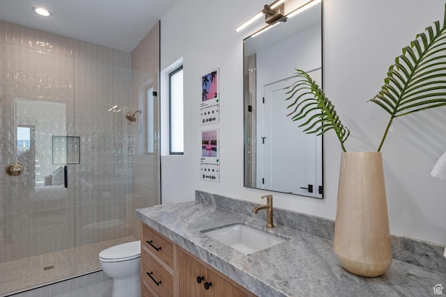 833 W Savoy Ln, St George, UT 84790 - full bathroom featuring tiled shower, toilet, vanity, and recessed lighting