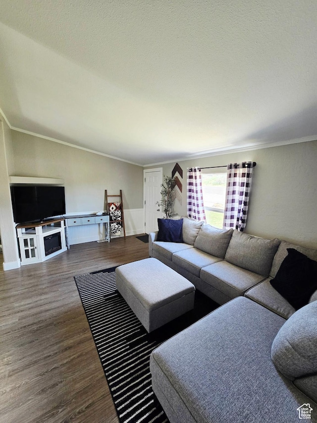 282 S Sheridan St, Stockton, UT 84071 - living room featuring wood finished floors, ornamental molding, and baseboards