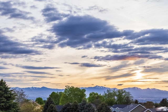 9969 S Altamont Dr E, Sandy, UT 84092 - view of mountain backdrop