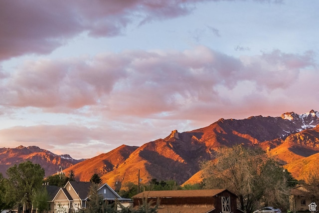 9969 S Altamont Dr E, Sandy, UT 84092 - view of mountain backdrop