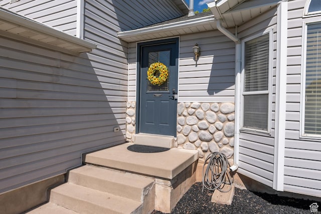 view of exterior entry