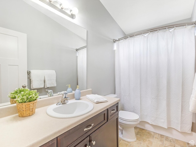 full bath featuring vaulted ceiling, toilet, vanity, and shower / bathtub combination with curtain