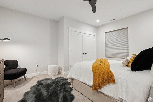 bedroom with carpet flooring, baseboards, ceiling fan, recessed lighting, and a closet