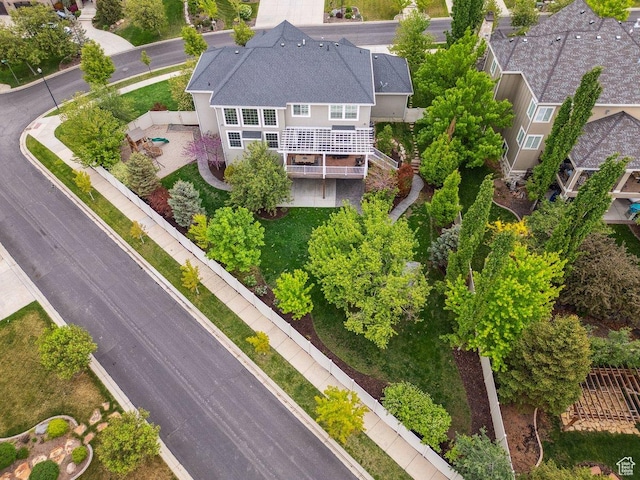 aerial view of property and surrounding area