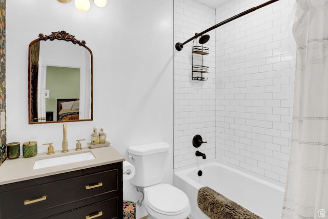 ensuite bathroom featuring vanity, toilet, and shower / bath combination with curtain