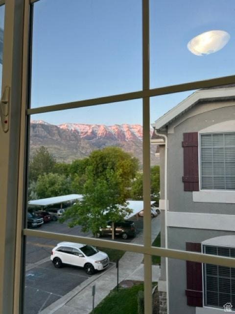 1195 W Dallin Dr N Unit R301, Pleasant Grove, UT 84062 - entryway featuring a mountain view and expansive windows