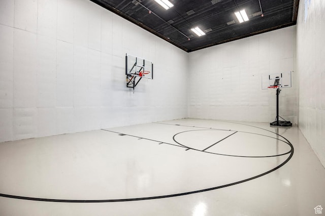 5314 W Rolling Brook Dr, Herriman, UT 84096 - view of sport court with community basketball court