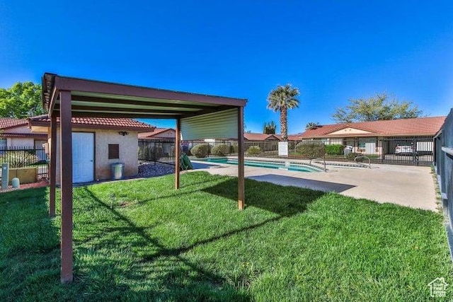 view of yard with a patio area