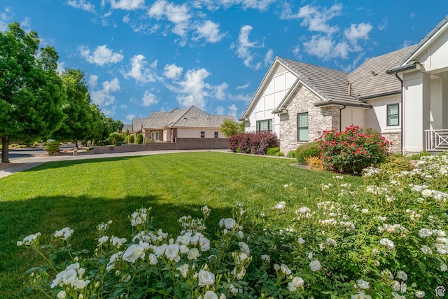 684 S 990 W, Hurricane, UT 84737 - view of green lawn