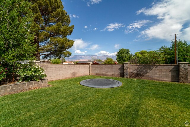 684 S 990 W, Hurricane, UT 84737 - view of yard featuring a trampoline