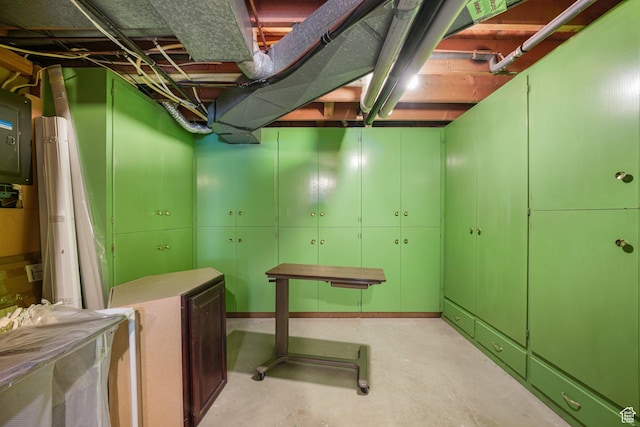 unfinished below grade area featuring electric panel