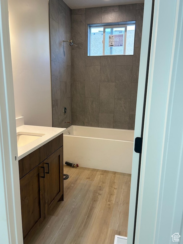 244 E 300 N, Payson, UT 84651 - bathroom with vanity, bathtub / shower combination, and wood finished floors