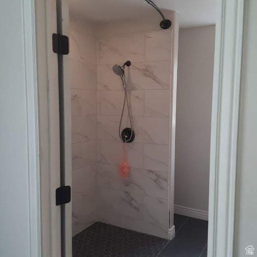 42 E 780 S, Ephraim, UT 84627 - bathroom featuring a tile shower
